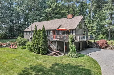 106 Ball St, Northborough, MA 01532