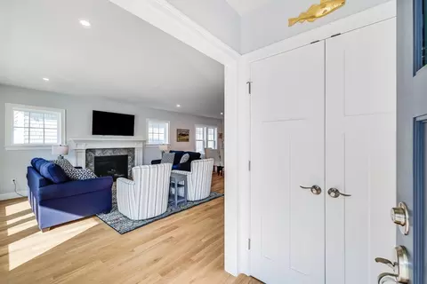 75 Cobblestone Cir, Mashpee, MA 02649 photo 4