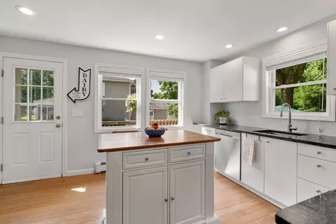 25 Lewis St, Maynard, MA 01754 photo 16