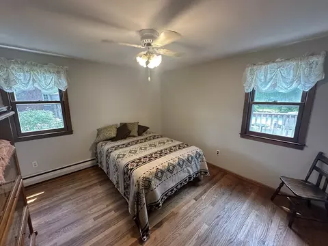Bedroom - 149 Mccarthy Ave, Chicopee, MA 01020 photo 2 of 8