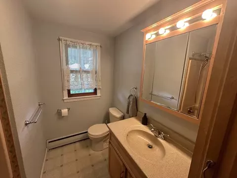 Bath - 149 Mccarthy Ave, Chicopee, MA 01020 photo 1 of 4