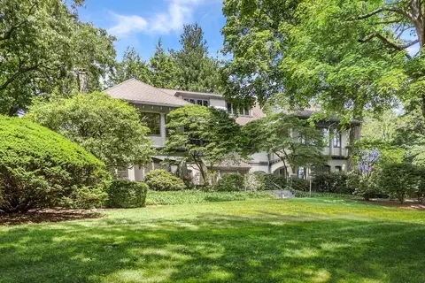 28 Bristol Rd, Newton, MA 02465