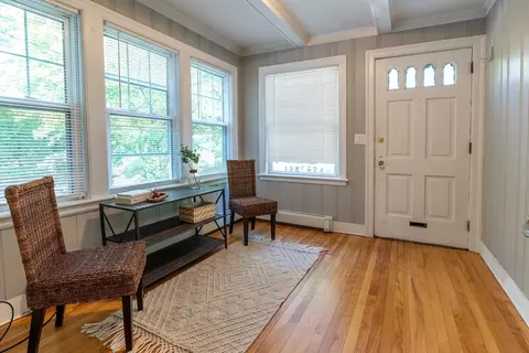 Entry Way - 28 Eagle Rd, Worcester, MA 01605 photo 1 of 5