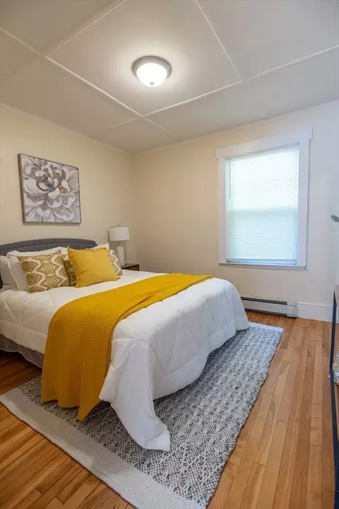 Bedroom - 28 Eagle Rd, Worcester, MA 01605 photo 3 of 5