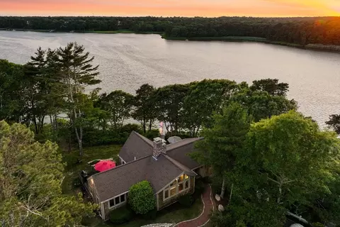 108 Bay Rd, Barnstable, MA 02635
