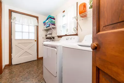 366 Peekskill Ave, Springfield, MA 01129 photo 21