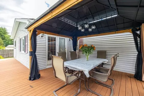 366 Peekskill Ave, Springfield, MA 01129 photo 5