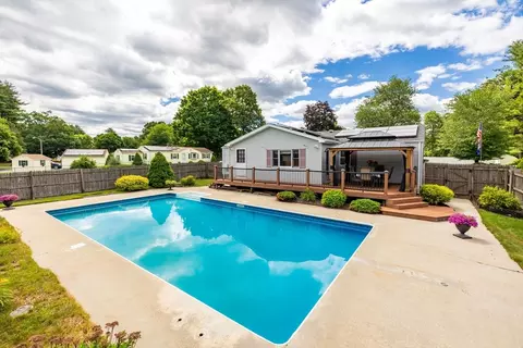 366 Peekskill Ave, Springfield, MA 01129 photo 7