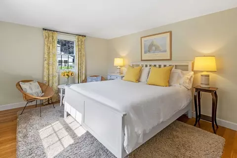 Bedroom - 233 Atlantic Ave, Marblehead, MA 01945 photo 1 of 6