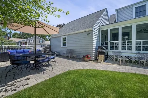 Exterior - 233 Atlantic Ave, Marblehead, MA 01945 photo 6 of 9