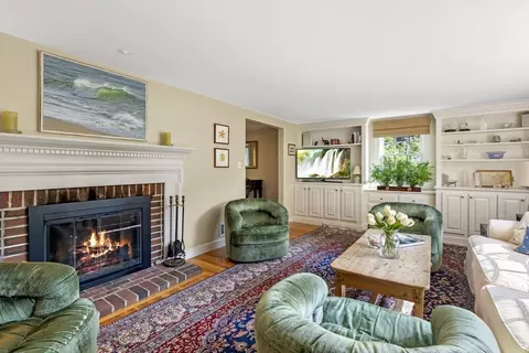 Living - 233 Atlantic Ave, Marblehead, MA 01945 photo 2 of 3