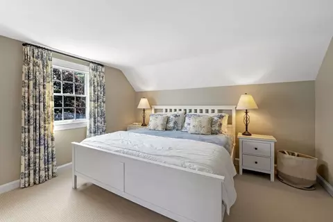 Bedroom - 233 Atlantic Ave, Marblehead, MA 01945 photo 3 of 6
