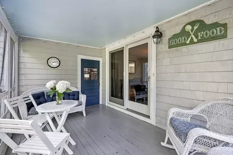 Exterior - 233 Atlantic Ave, Marblehead, MA 01945 photo 2 of 9
