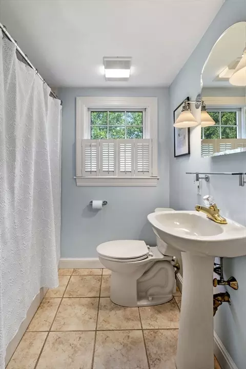 Bath - 233 Atlantic Ave, Marblehead, MA 01945 photo 1 of 2