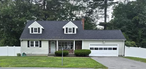 28 Richardson Rd, Hudson, MA 01749