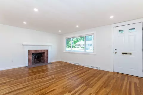 39 Mark Ave, Reading, MA 01867 photo 4
