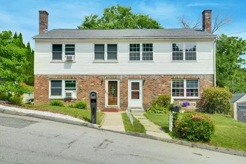 83 Derby St, Worcester, MA 01604