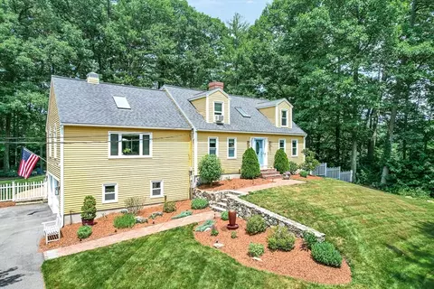 72 Middle Rd, Amesbury, MA 01913 photo 2