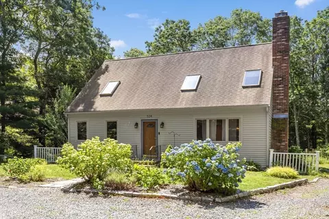534 Boxberry Hill Rd, Falmouth, MA 02536