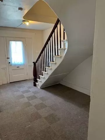 105 Main St, Fairhaven, MA 02719 photo 3