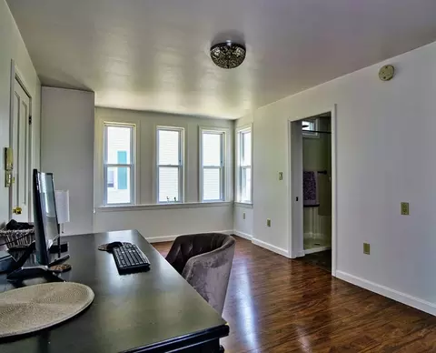 654 Woodman St, Fall River, MA 02724 photo 10