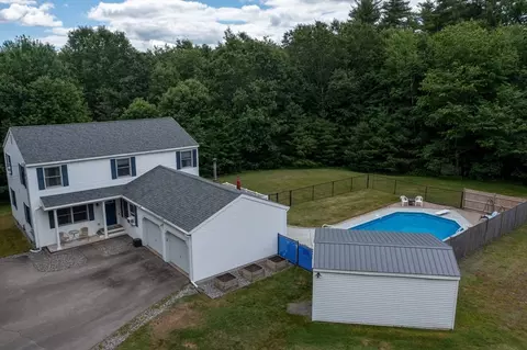 5 Reinfuss Ln, Kingston, NH 03848