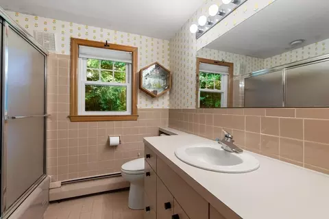 Bath - 11 Tower Rd, Lexington, MA 02421 photo 3 of 3