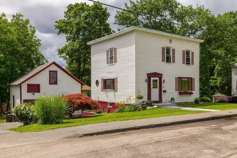 164 Logan St, Gardner, MA 01440