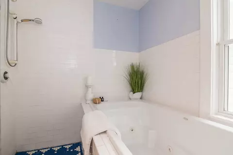 232 E Pleasant St, Amherst, MA 01002 photo 16