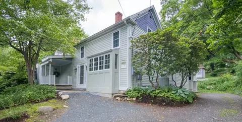 232 E Pleasant St, Amherst, MA 01002