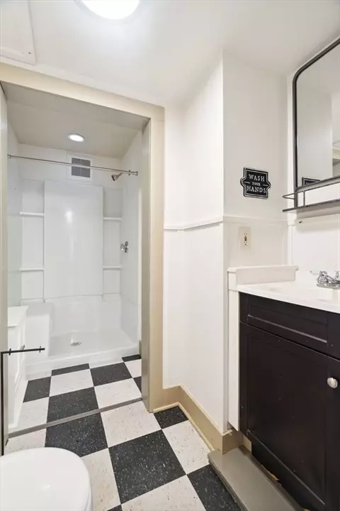Bath - 409 Main, Townsend, MA 01474 photo 1 of 2