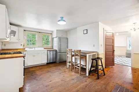 Kitchen - 409 Main, Townsend, MA 01474 photo 4 of 5