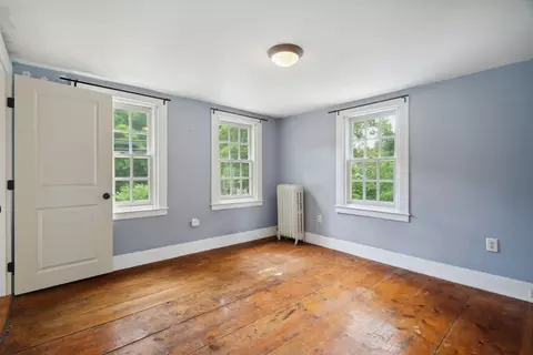 Bedroom - 409 Main, Townsend, MA 01474 photo 5 of 8
