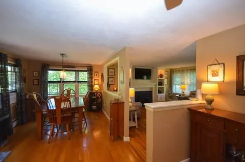 34 Douglas Rd, Sutton, MA 01590 photo 11