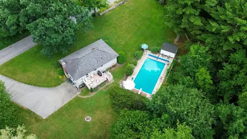 34 Douglas Rd, Sutton, MA 01590 photo 5