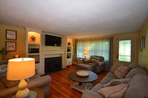34 Douglas Rd, Sutton, MA 01590 photo 12