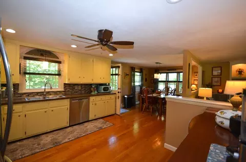 34 Douglas Rd, Sutton, MA 01590 photo 7