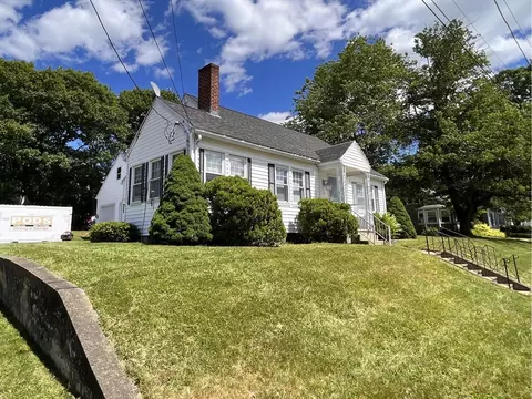110 Barthel Ave, Gardner, MA 01440 photo 2