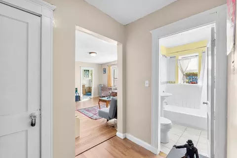 Entry Way - 8 Walnut St #5, Everett, MA 02149 photo 1 of 1