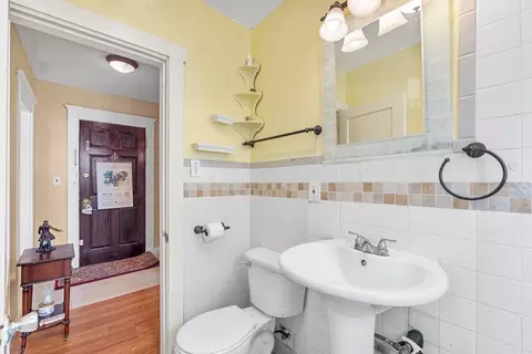 Bath - 8 Walnut St #5, Everett, MA 02149 photo 2 of 2