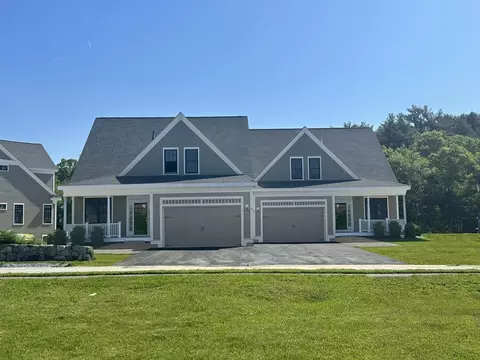 3 Adams Ln #3, Sherborn, MA 01770