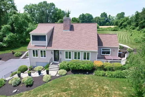 22 Bond Hollow Rd, Sutton, MA 01590 photo 3