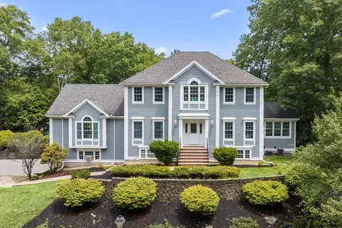 1 Emerson Ln, Middleton, MA 01949