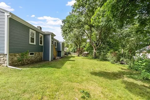 5 5th Ave, Dudley, MA 01571 photo 6