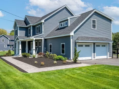 19 Warren St, Georgetown, MA 01833