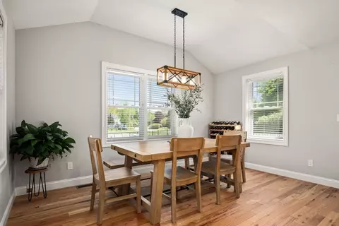 Dining - 19 Warren St, Georgetown, MA 01833 photo 1 of 2
