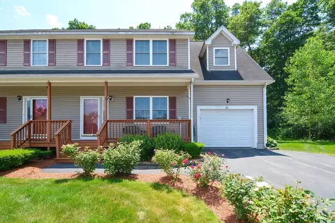 31 Oakes Cir #31, Millbury, MA 01527