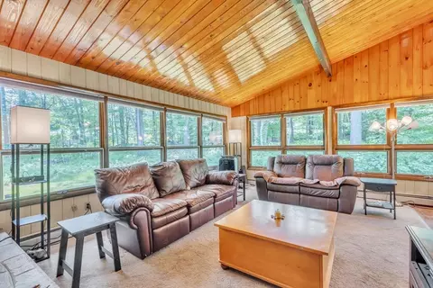 66 High St, Upton, MA 01568 photo 12