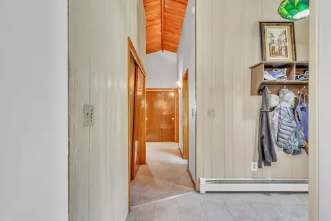 66 High St, Upton, MA 01568 photo 11