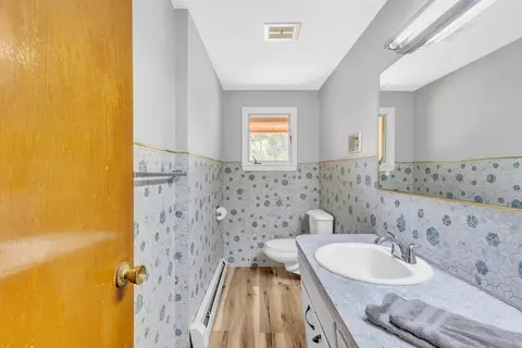 66 High St, Upton, MA 01568 photo 32